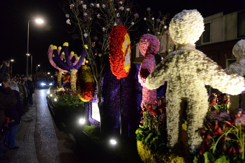 ../Images/Verlicht corso Noordwijkerhout 2019 050.jpg